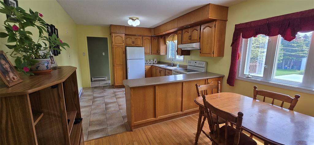 61 CRESTON BOULEVARD, MARYSTOWN, Newfoundland, Canada A0E 2M0, ,2 BathroomsBathrooms,Residential,For Sale,CRESTON BOULEVARD,5862