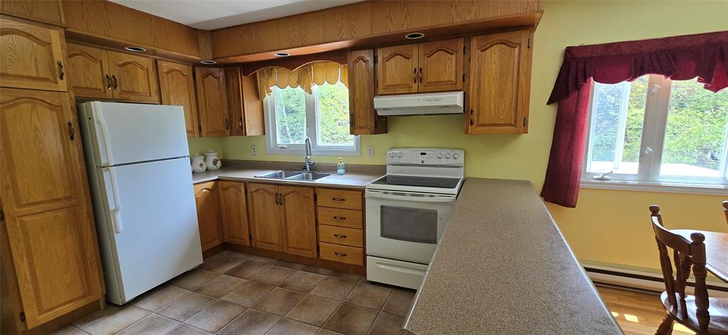 61 CRESTON BOULEVARD, MARYSTOWN, Newfoundland, Canada A0E 2M0, ,2 BathroomsBathrooms,Residential,For Sale,CRESTON BOULEVARD,5862
