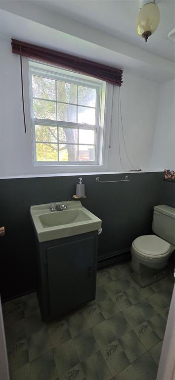 61 CRESTON BOULEVARD, MARYSTOWN, Newfoundland, Canada A0E 2M0, ,2 BathroomsBathrooms,Residential,For Sale,CRESTON BOULEVARD,5862