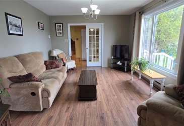 61 CRESTON BOULEVARD, MARYSTOWN, Newfoundland, Canada A0E 2M0, ,2 BathroomsBathrooms,Residential,For Sale,CRESTON BOULEVARD,5862