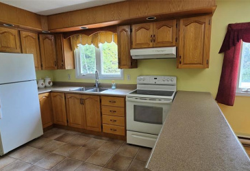 61 CRESTON BOULEVARD, MARYSTOWN, Newfoundland, Canada A0E 2M0, ,2 BathroomsBathrooms,Residential,For Sale,CRESTON BOULEVARD,5862