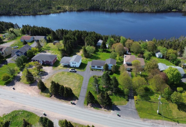 61 CRESTON BOULEVARD, MARYSTOWN, Newfoundland, Canada A0E 2M0, ,2 BathroomsBathrooms,Residential,For Sale,CRESTON BOULEVARD,5862