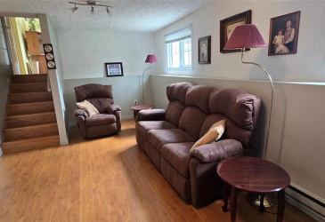 61 CRESTON BOULEVARD, MARYSTOWN, Newfoundland, Canada A0E 2M0, ,2 BathroomsBathrooms,Residential,For Sale,CRESTON BOULEVARD,5862