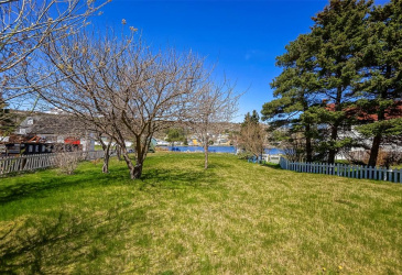 5-7 MAGISTRATES HILL, BRIGUS, Newfoundland, Canada A0A 1K0, ,2 BathroomsBathrooms,Residential,For Sale,MAGISTRATES HILL,5863