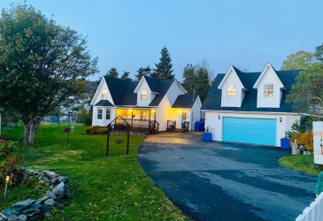 5-7 MAGISTRATES HILL, BRIGUS, Newfoundland, Canada A0A 1K0, ,2 BathroomsBathrooms,Residential,For Sale,MAGISTRATES HILL,5863
