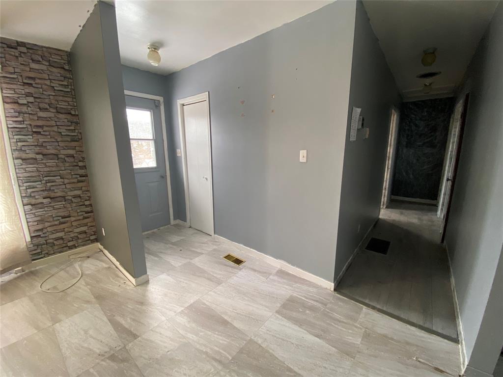 180 FRESHWATER CRESCENTE, PLACENTIA, Newfoundland, Canada A0B 1W0, ,1 BathroomBathrooms,Residential,Reduced,FRESHWATER CRESCENTE,5864