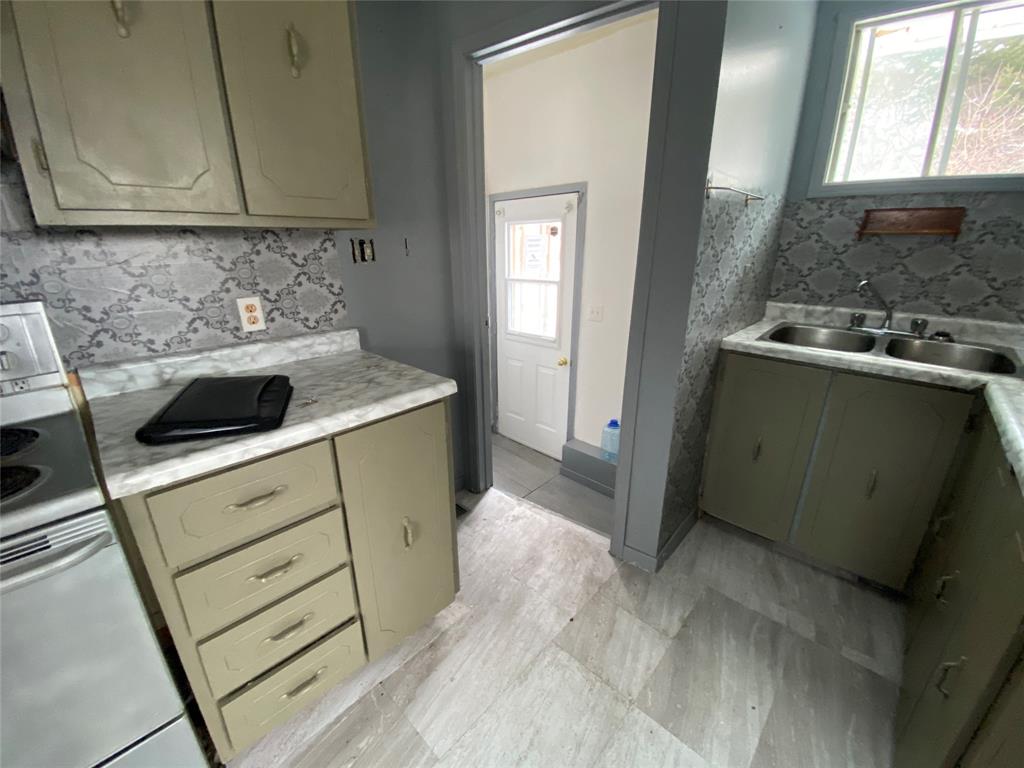 180 FRESHWATER CRESCENTE, PLACENTIA, Newfoundland, Canada A0B 1W0, ,1 BathroomBathrooms,Residential,Reduced,FRESHWATER CRESCENTE,5864