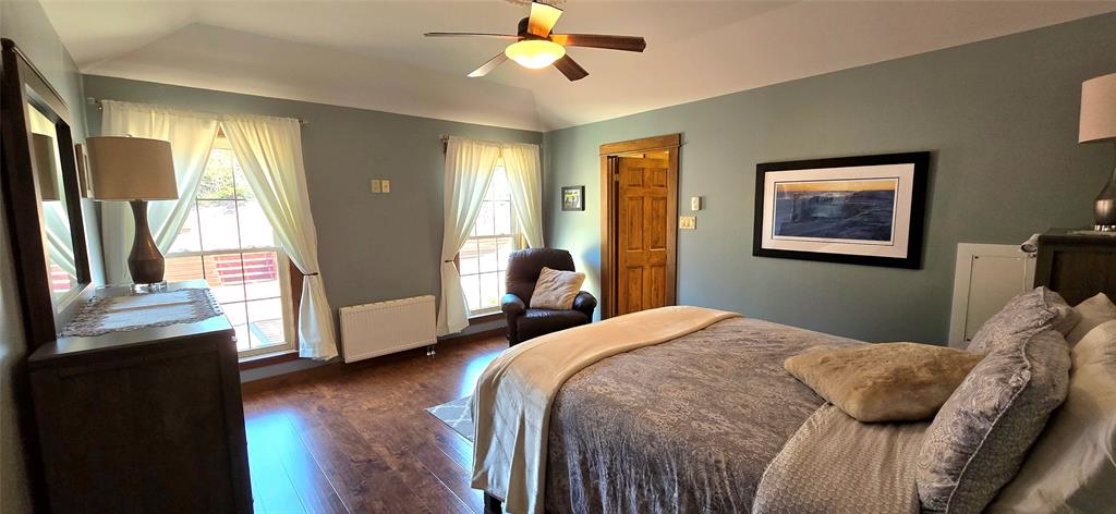425-431 MAIN STREET, BURIN, Newfoundland, Canada A0E 1G0, ,3 BathroomsBathrooms,Residential,Sold,MAIN STREET,5868