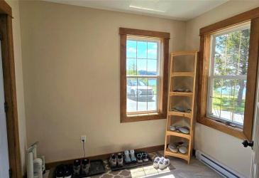425-431 MAIN STREET, BURIN, Newfoundland, Canada A0E 1G0, ,3 BathroomsBathrooms,Residential,Sold,MAIN STREET,5868