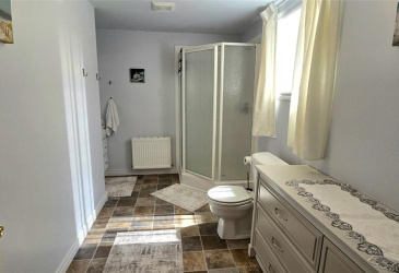 425-431 MAIN STREET, BURIN, Newfoundland, Canada A0E 1G0, ,3 BathroomsBathrooms,Residential,Sold,MAIN STREET,5868
