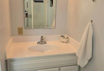425-431 MAIN STREET, BURIN, Newfoundland, Canada A0E 1G0, ,3 BathroomsBathrooms,Residential,Sold,MAIN STREET,5868