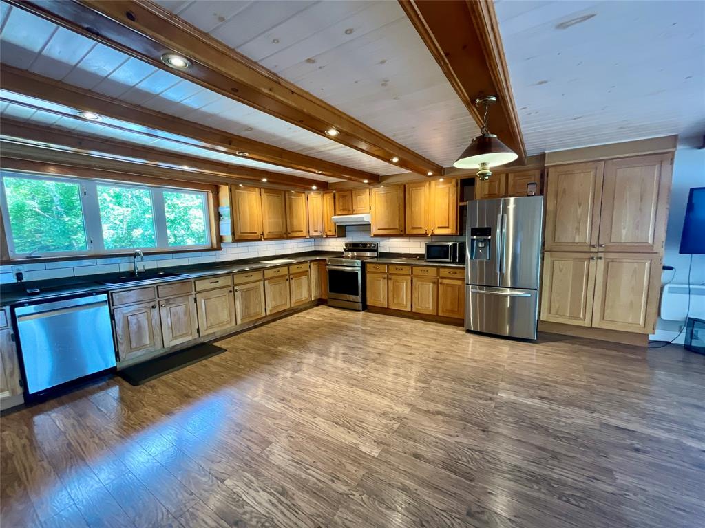 141 SEAVIEW DRIVE, SWIFT CURRENT, Newfoundland, Canada A0E 2W0, ,2 BathroomsBathrooms,Residential,Reduced,SEAVIEW DRIVE,5871