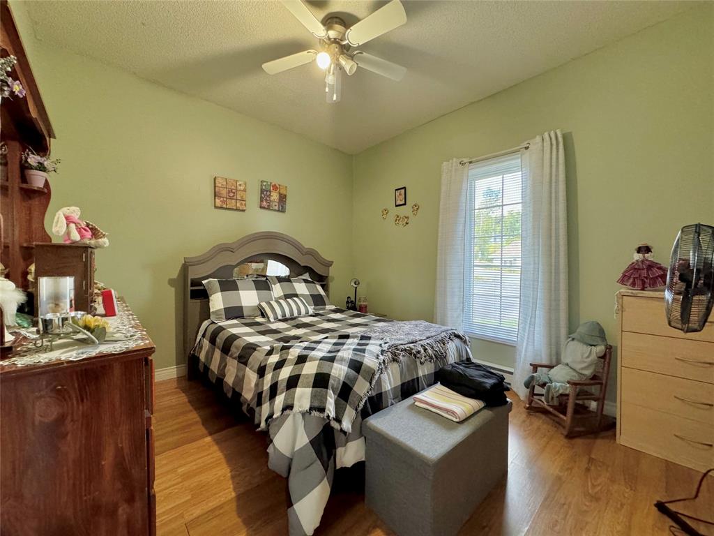 7 VARDY'S AVENUE, CLARENVILLE, Newfoundland, Canada A5A 2A4, ,8 BathroomsBathrooms,Residential,For Sale,VARDY'S AVENUE,5886
