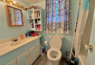 7 VARDY'S AVENUE, CLARENVILLE, Newfoundland, Canada A5A 2A4, ,8 BathroomsBathrooms,Residential,For Sale,VARDY'S AVENUE,5886