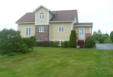 2 MAIN HIGHWAY, KINGSTON, Newfoundland, Canada A0A 3S0, ,2 BathroomsBathrooms,Residential,Reduced,MAIN HIGHWAY,5887