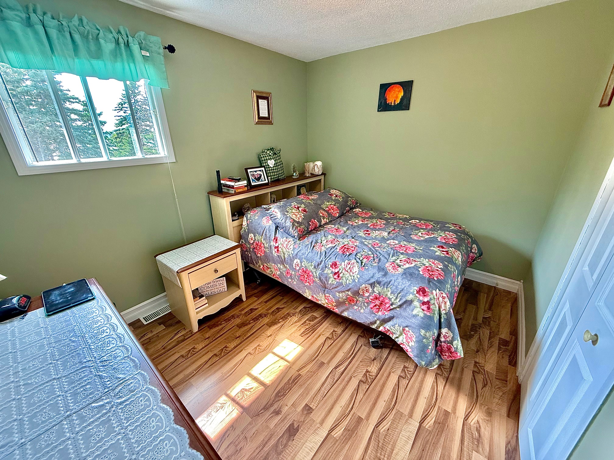 33 OCEANVIEW CRESCENT, BROOKLYN, Newfoundland, Canada A0C 1V0, ,1 BathroomBathrooms,Residential,Reduced,OCEANVIEW CRESCENT,5889
