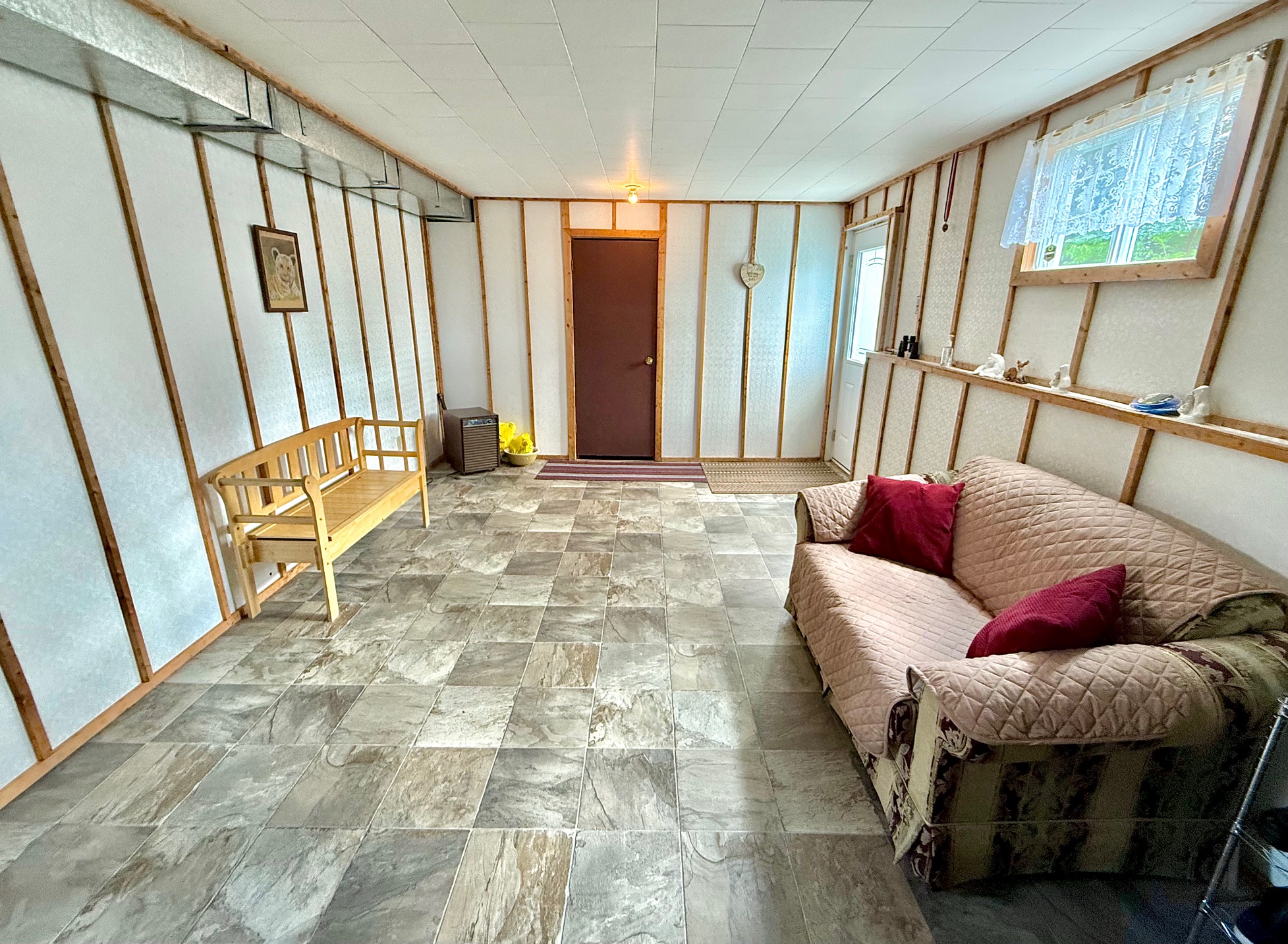 33 OCEANVIEW CRESCENT, BROOKLYN, Newfoundland, Canada A0C 1V0, ,1 BathroomBathrooms,Residential,Reduced,OCEANVIEW CRESCENT,5889