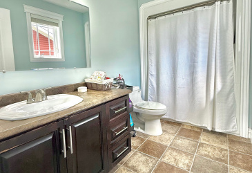 12 CLYDE AVENUE, CLARENVILLE, Newfoundland, Canada A5A 0B4, ,2 BathroomsBathrooms,Residential,Sold,CLYDE AVENUE,5892 12 CLYDE AVENUE, CLARENVILLE, Newfoundland, Canada A5A 0B4, ,2 BathroomsBathrooms,Residential,Sold,CLYDE AVENUE,5892