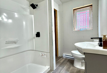 12 CLYDE AVENUE, CLARENVILLE, Newfoundland, Canada A5A 0B4, ,2 BathroomsBathrooms,Residential,Sold,CLYDE AVENUE,5892 12 CLYDE AVENUE, CLARENVILLE, Newfoundland, Canada A5A 0B4, ,2 BathroomsBathrooms,Residential,Sold,CLYDE AVENUE,5892