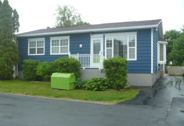 5 GOODISON STREET, CARBONEAR, Newfoundland, Canada A1Y1A9, ,1 BathroomBathrooms,Residential,Sold,GOODISON STREET,5895