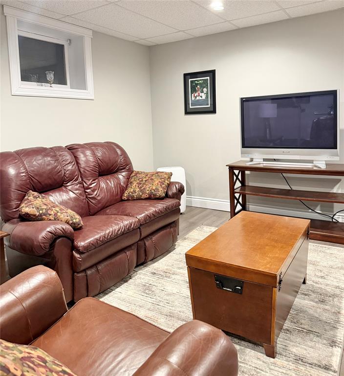 12 GLENVIEW ESTATES, CLARENVILLE, Newfoundland, Canada A5A 4H1, ,3 BathroomsBathrooms,Residential,Sold,GLENVIEW ESTATES,5901