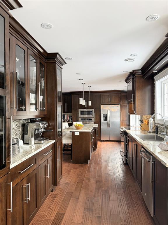 12 GLENVIEW ESTATES, CLARENVILLE, Newfoundland, Canada A5A 4H1, ,3 BathroomsBathrooms,Residential,Sold,GLENVIEW ESTATES,5901