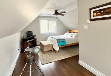 12 GLENVIEW ESTATES, CLARENVILLE, Newfoundland, Canada A5A 4H1, ,3 BathroomsBathrooms,Residential,Sold,GLENVIEW ESTATES,5901