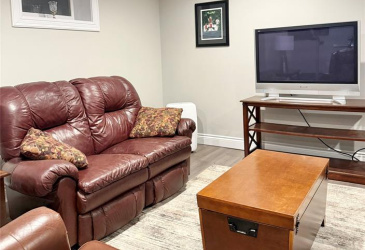 12 GLENVIEW ESTATES, CLARENVILLE, Newfoundland, Canada A5A 4H1, ,3 BathroomsBathrooms,Residential,Sold,GLENVIEW ESTATES,5901
