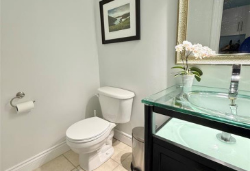 12 GLENVIEW ESTATES, CLARENVILLE, Newfoundland, Canada A5A 4H1, ,3 BathroomsBathrooms,Residential,Sold,GLENVIEW ESTATES,5901