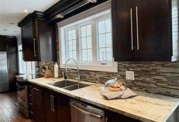12 GLENVIEW ESTATES, CLARENVILLE, Newfoundland, Canada A5A 4H1, ,3 BathroomsBathrooms,Residential,Sold,GLENVIEW ESTATES,5901