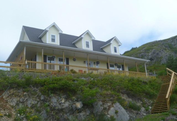 200 MAIN STREET, SALMON COVE, Newfoundland, Canada A0A 3S0, ,3 BathroomsBathrooms,Residential,Sold,MAIN STREET,5905