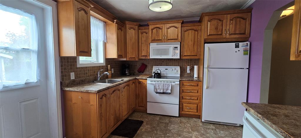 37 HARRIS DRIVE, MARYSTOWN, Newfoundland, Canada A0E 2M0, ,1 BathroomBathrooms,Residential,Reduced,HARRIS DRIVE,5908