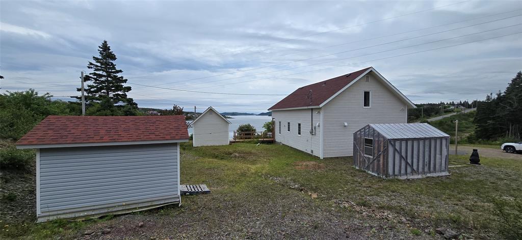 48 SALT POND ROAD, BURIN BAY ARM, Newfoundland, Canada A0E 1G0, ,2 BathroomsBathrooms,Residential,Sold,SALT POND ROAD,5909