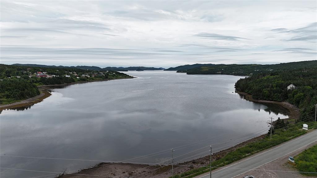 48 SALT POND ROAD, BURIN BAY ARM, Newfoundland, Canada A0E 1G0, ,2 BathroomsBathrooms,Residential,Sold,SALT POND ROAD,5909