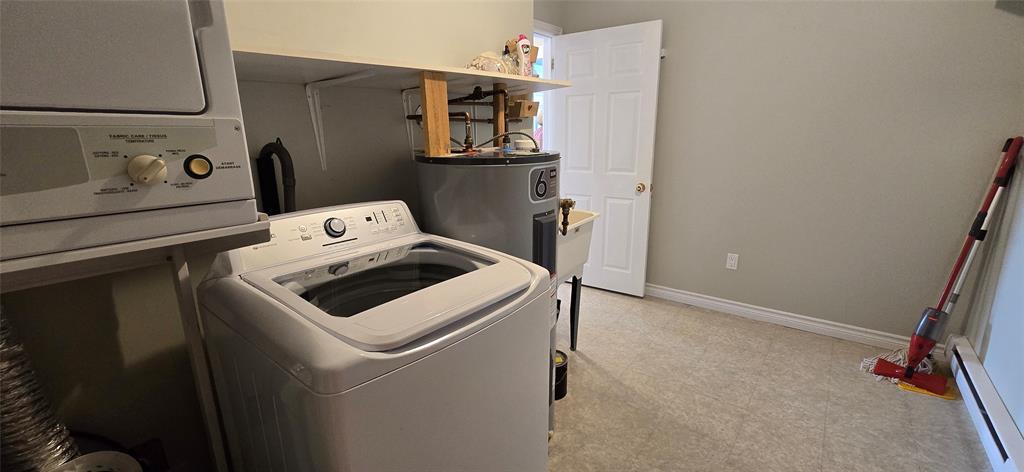 48 SALT POND ROAD, BURIN BAY ARM, Newfoundland, Canada A0E 1G0, ,2 BathroomsBathrooms,Residential,Sold,SALT POND ROAD,5909