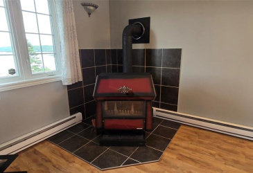 48 SALT POND ROAD, BURIN BAY ARM, Newfoundland, Canada A0E 1G0, ,2 BathroomsBathrooms,Residential,Sold,SALT POND ROAD,5909