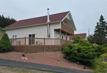 48 SALT POND ROAD, BURIN BAY ARM, Newfoundland, Canada A0E 1G0, ,2 BathroomsBathrooms,Residential,Sold,SALT POND ROAD,5909
