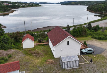 48 SALT POND ROAD, BURIN BAY ARM, Newfoundland, Canada A0E 1G0, ,2 BathroomsBathrooms,Residential,Sold,SALT POND ROAD,5909