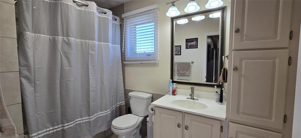 408 CRESTON BOULEVARD, MARYSTOWN, Newfoundland, Canada A0E 2M0, ,2.5 BathroomsBathrooms,Residential,For Sale,CRESTON BOULEVARD,5910