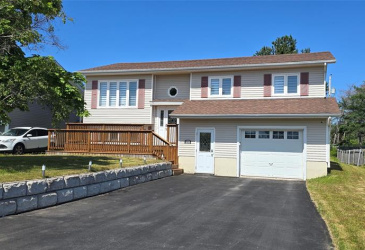 408 CRESTON BOULEVARD, MARYSTOWN, Newfoundland, Canada A0E 2M0, ,2.5 BathroomsBathrooms,Residential,For Sale,CRESTON BOULEVARD,5910