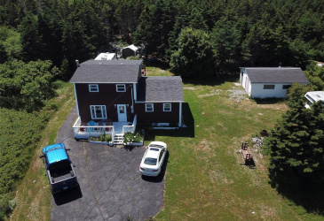 40 MAIN ROAD, NEW MELBOURNE, Newfoundland, Canada A0B 2R0, ,2 BathroomsBathrooms,Residential,Reduced,MAIN ROAD,5912