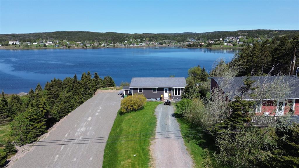 72 CRESTON BOULEVARD, MARYSTOWN, Newfoundland, Canada A0E 2M0, ,2 BathroomsBathrooms,Residential,For Sale,CRESTON BOULEVARD,5913