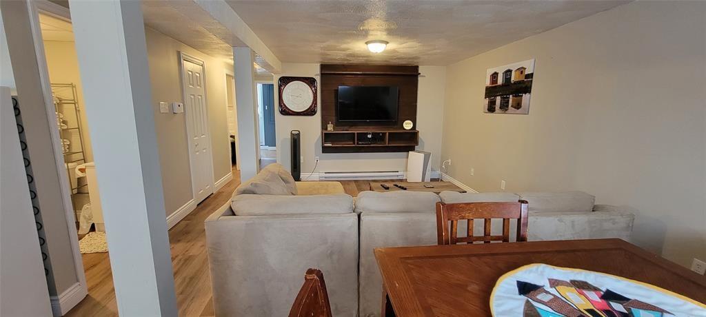 72 CRESTON BOULEVARD, MARYSTOWN, Newfoundland, Canada A0E 2M0, ,2 BathroomsBathrooms,Residential,For Sale,CRESTON BOULEVARD,5913