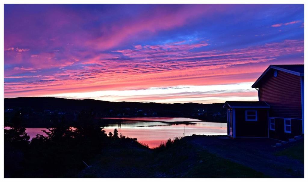 72 CRESTON BOULEVARD, MARYSTOWN, Newfoundland, Canada A0E 2M0, ,2 BathroomsBathrooms,Residential,For Sale,CRESTON BOULEVARD,5913