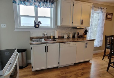 72 CRESTON BOULEVARD, MARYSTOWN, Newfoundland, Canada A0E 2M0, ,2 BathroomsBathrooms,Residential,For Sale,CRESTON BOULEVARD,5913