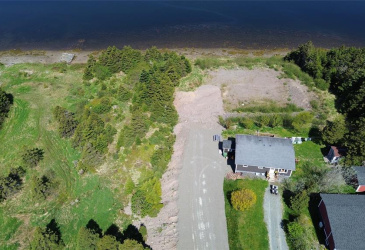 72 CRESTON BOULEVARD, MARYSTOWN, Newfoundland, Canada A0E 2M0, ,2 BathroomsBathrooms,Residential,For Sale,CRESTON BOULEVARD,5913