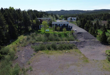 72 CRESTON BOULEVARD, MARYSTOWN, Newfoundland, Canada A0E 2M0, ,2 BathroomsBathrooms,Residential,For Sale,CRESTON BOULEVARD,5913