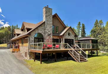 6 THORBURN LAKE ROAD, THORBURN LAKE, Newfoundland, Canada A0C 2G0, ,3 BathroomsBathrooms,Residential,For Sale,THORBURN LAKE ROAD,5917