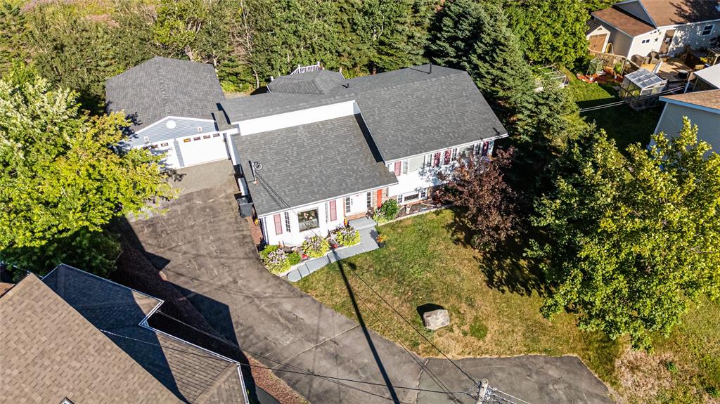 6 BRAKE PLACE, MARYSTOWN, Newfoundland, Canada A0E 1K0, ,2 BathroomsBathrooms,Residential,Reduced,BRAKE PLACE,5925