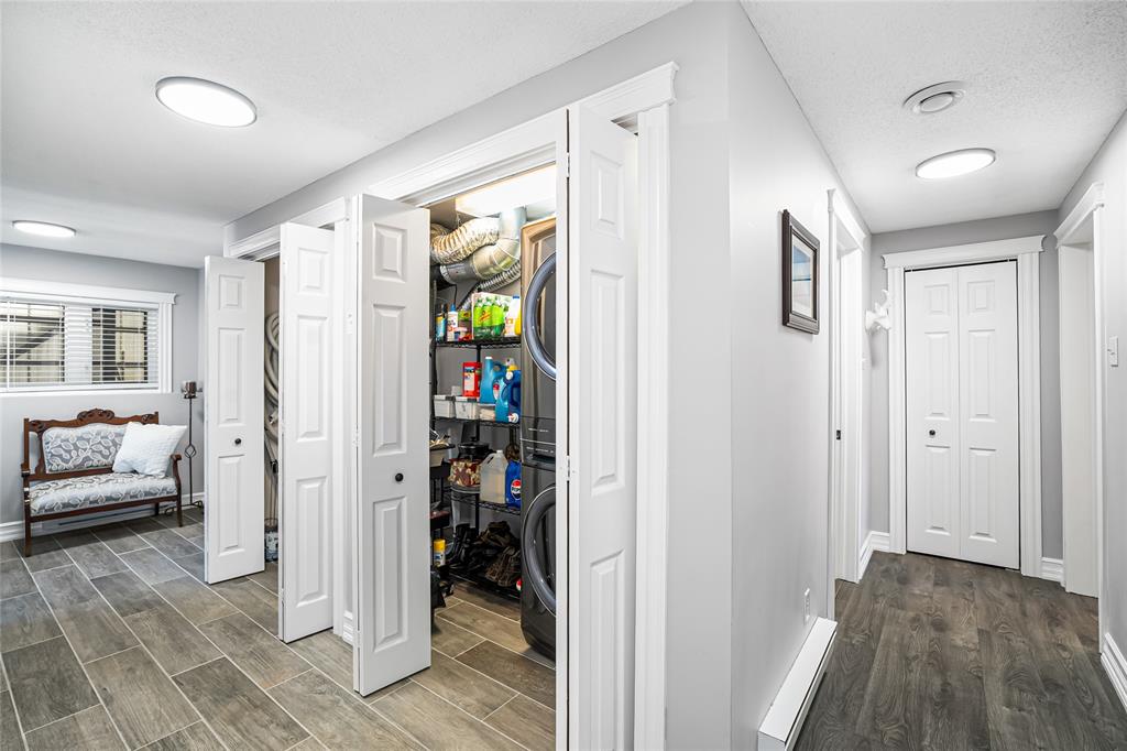 6 BRAKE PLACE, MARYSTOWN, Newfoundland, Canada A0E 1K0, ,2 BathroomsBathrooms,Residential,Reduced,BRAKE PLACE,5925